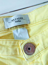Load image into Gallery viewer, Max Mara Weekend Lemon Jeans
