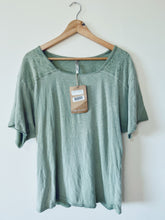 Load image into Gallery viewer, Magnolia Pearl Rocky Mountain Tee
