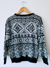 Load image into Gallery viewer, Vintage Pour Le Chic Jumper
